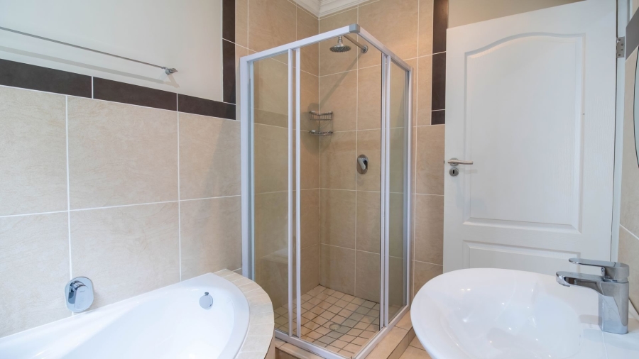 4 Bedroom Property for Sale in Beacon Bay Eastern Cape